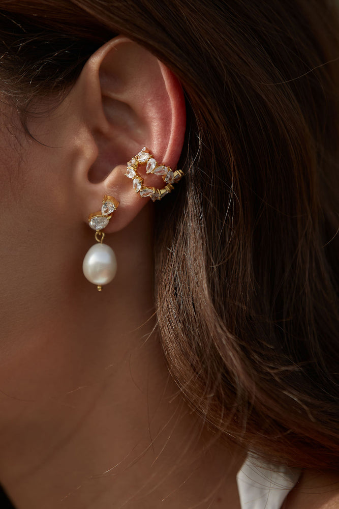 
                  
                    Load image into Gallery viewer, wedding crystal earrings
                  
                