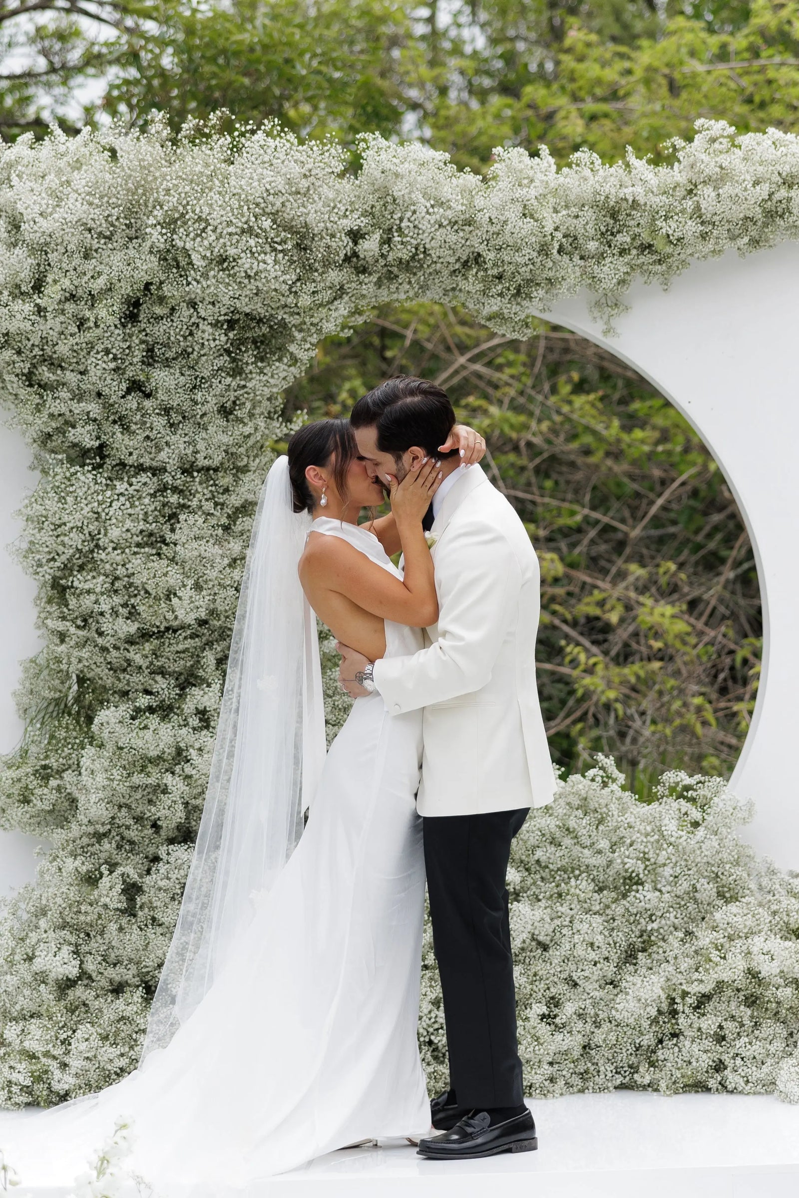 Madeleine & Nicholas's Chic Sydney Wedding Lolaknightofficial