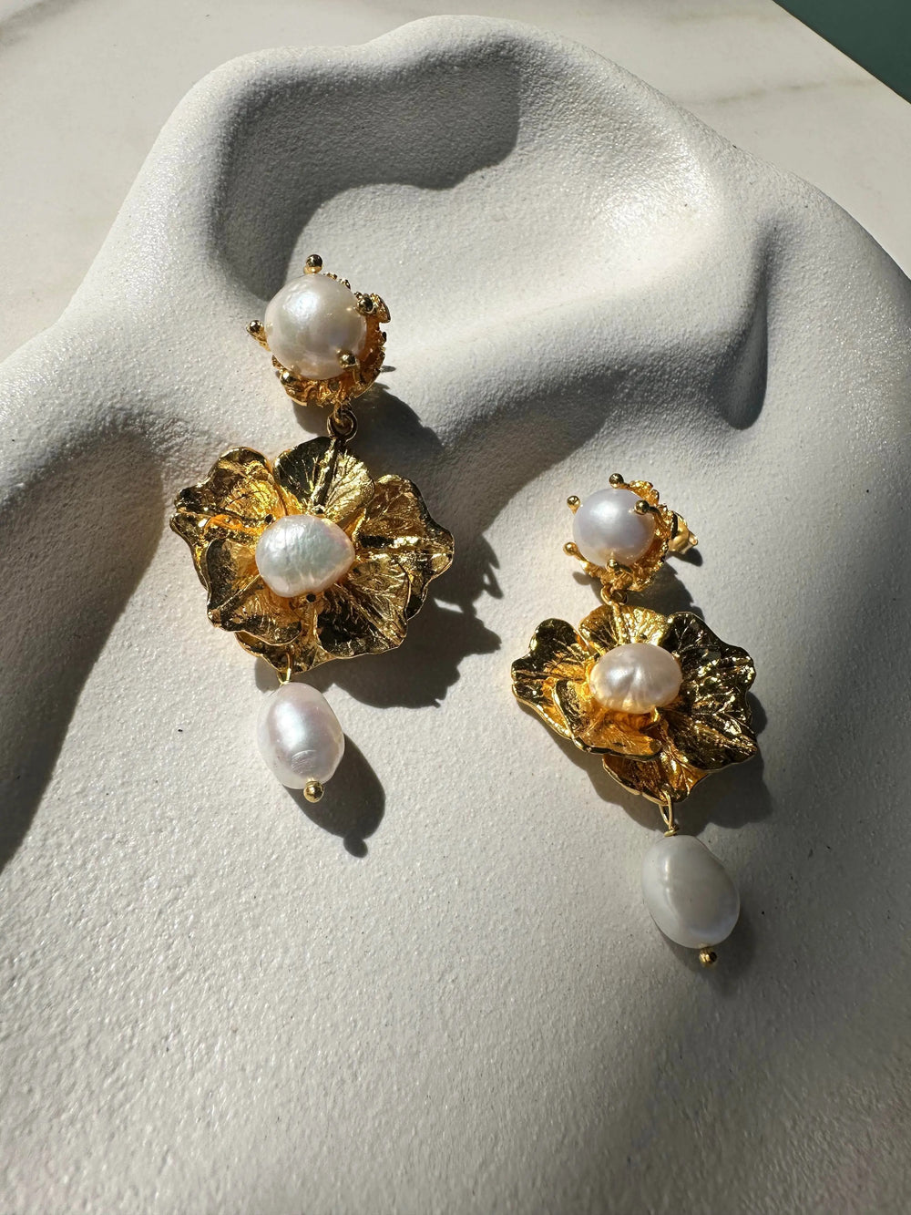 Aria's 18ct Gold Pearl Bridal Earrings
