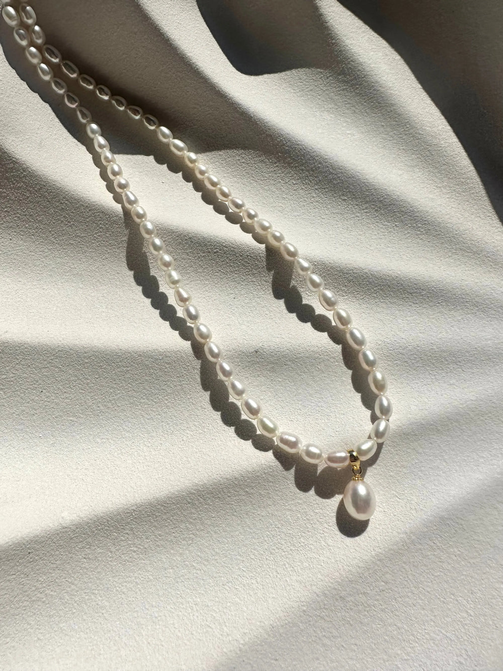 Luca Gold Freshwater Pearl Bridal Necklace - LOLAKNIGHT