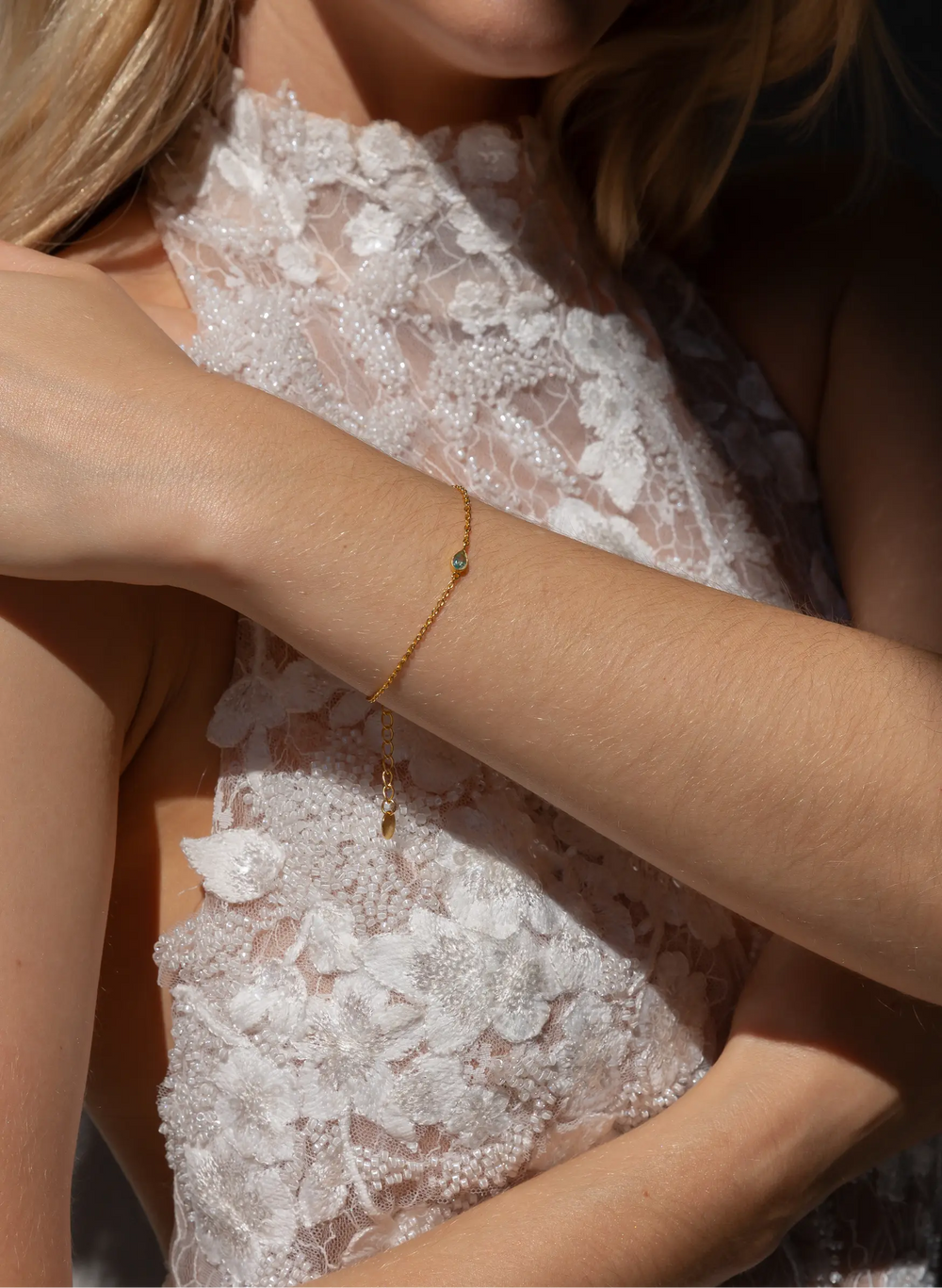 BLUE TOPAZ BRACELET 18K GOLD Lolaknightofficial