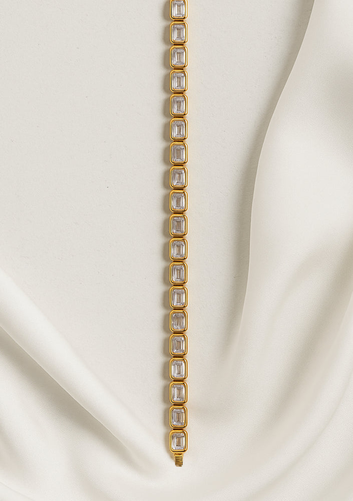 
                  
                    Load image into Gallery viewer, ALMA BRACELET 18K GOLD
                  
                