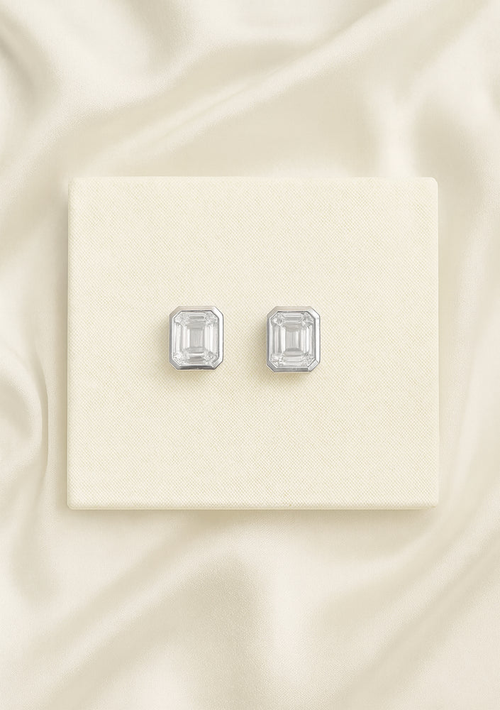 
                  
                    Load image into Gallery viewer, ANDREA PEARL DROP EARRINGS SILVER
                  
                
