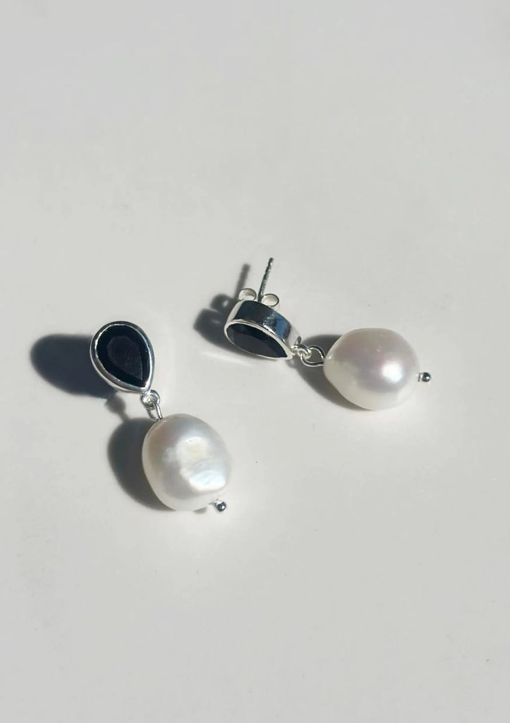 AUBREE BLACK EARRINGS SILVER Lolaknightofficial