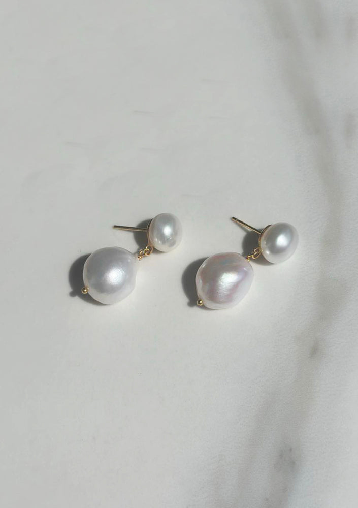 
                  
                    Load image into Gallery viewer, AUDREY WEDDING EARRINGS 18K GOLD
                  
                