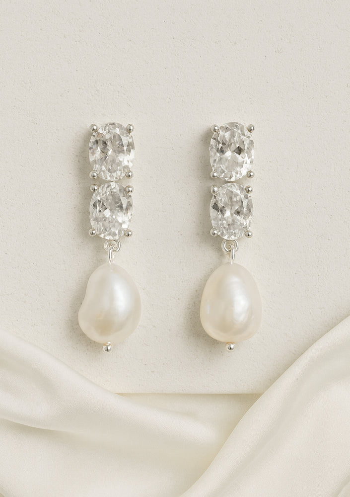 
                  
                    Load image into Gallery viewer, AYLA BRIDAL EARRINGS SILVER
                  
                