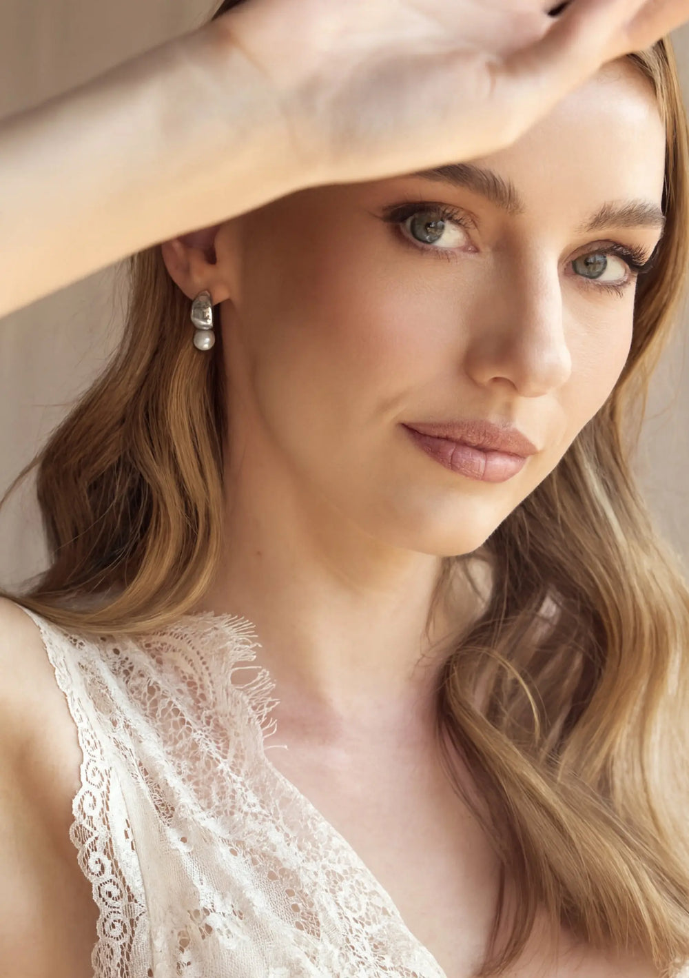 BLANCA PEARL DROP EARRINGS SILVER Lolaknightofficial