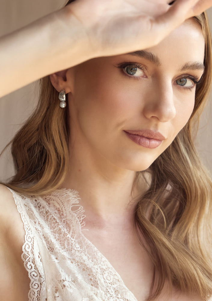 
                  
                    Load image into Gallery viewer, BLANCA PEARL DROP EARRINGS SILVER
                  
                