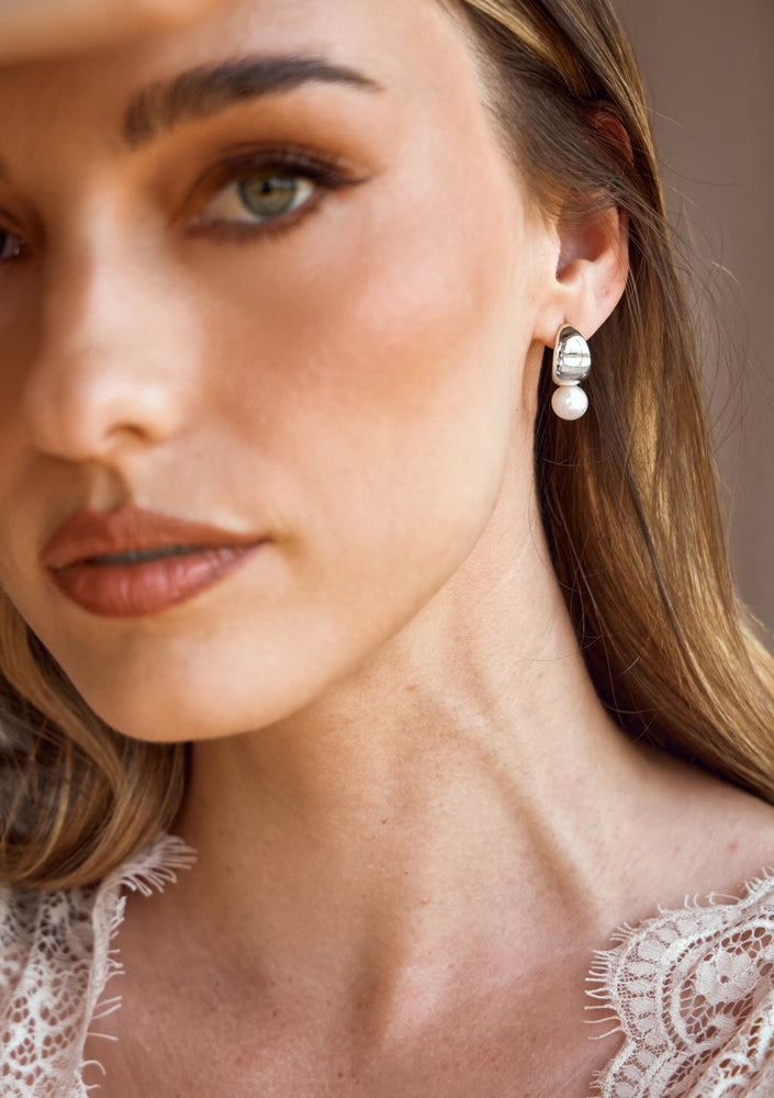 
                  
                    Load image into Gallery viewer, BLANCA PEARL DROP EARRINGS SILVER
                  
                