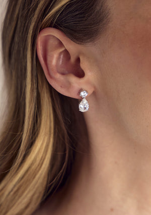 
                  
                    Load image into Gallery viewer, CARMEN CRYSTAL DROP EARRINGS SILVER
                  
                