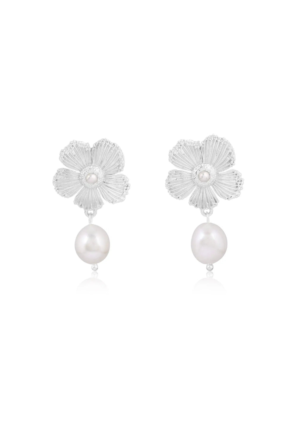 CECILIA PEARL BRIDAL EARRINGS SILVER Lolaknightofficial