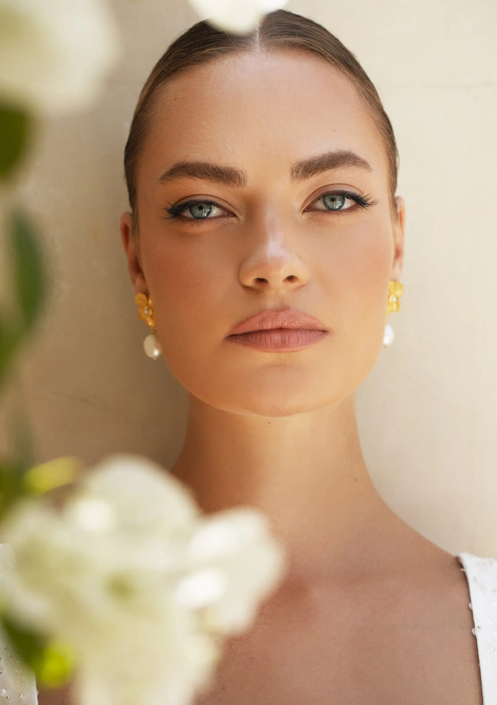 CECILIA PEARL BRIDAL EARRINGS 18K GOLD Lolaknightofficial