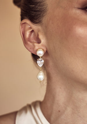 
                  
                    Load image into Gallery viewer, CELINE EARRINGS 18K GOLD
                  
                