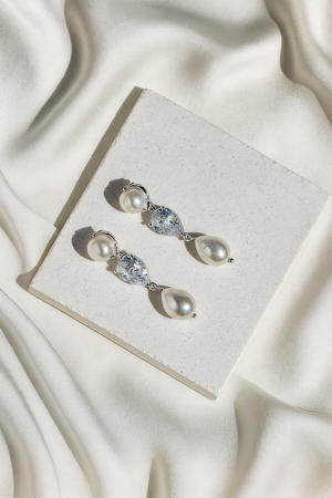 
                  
                    Load image into Gallery viewer, CELINE BRIDAL EARRINGS SILVER
                  
                