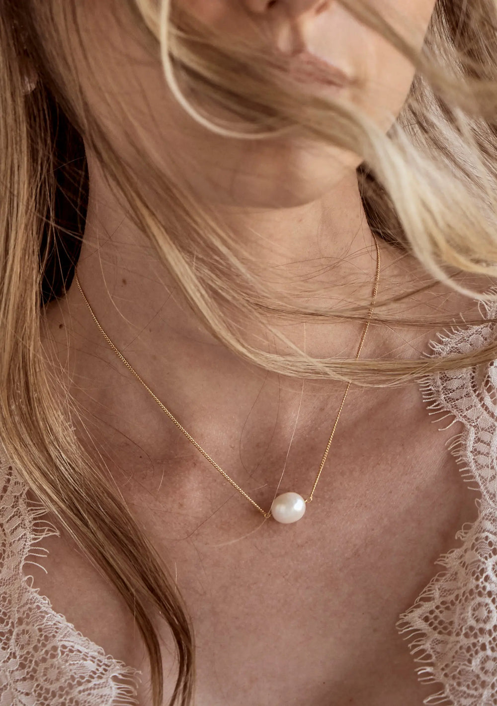 CLARA NECKLACE 18K GOLD Lolaknightofficial