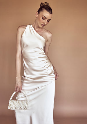 
                  
                    Load image into Gallery viewer, COCO IVORY PEARL BAG
                  
                