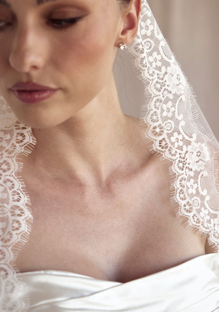 
                  
                    Load image into Gallery viewer, DANIELA IVORY MANTILLA LACE WEDDING VEIL
                  
                