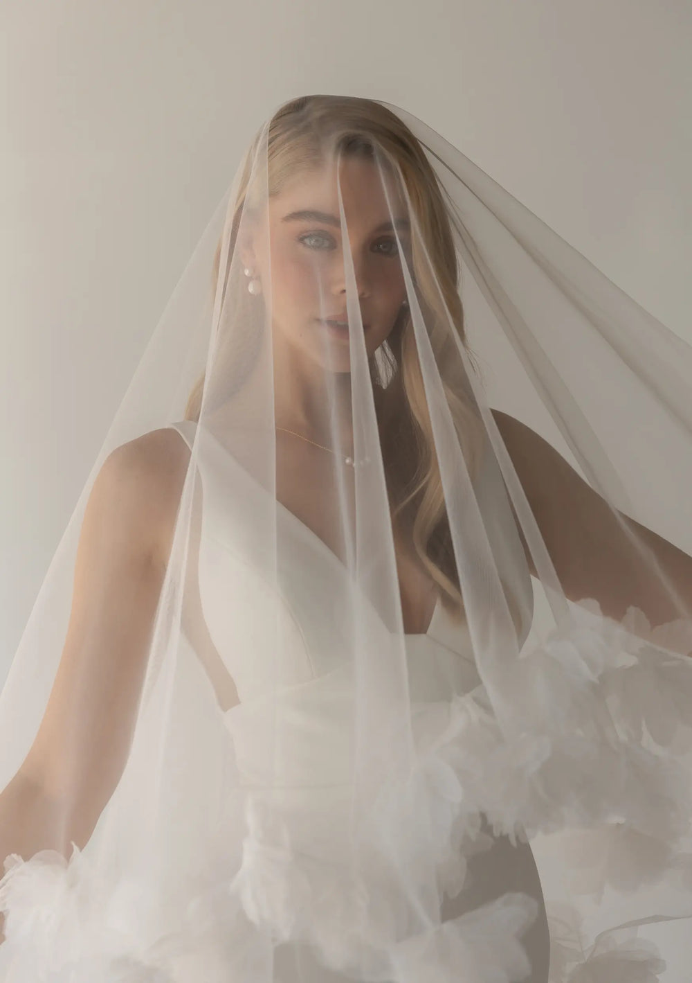 DELANIE IVORY FLOWER WEDDING VEIL Lolaknightofficial