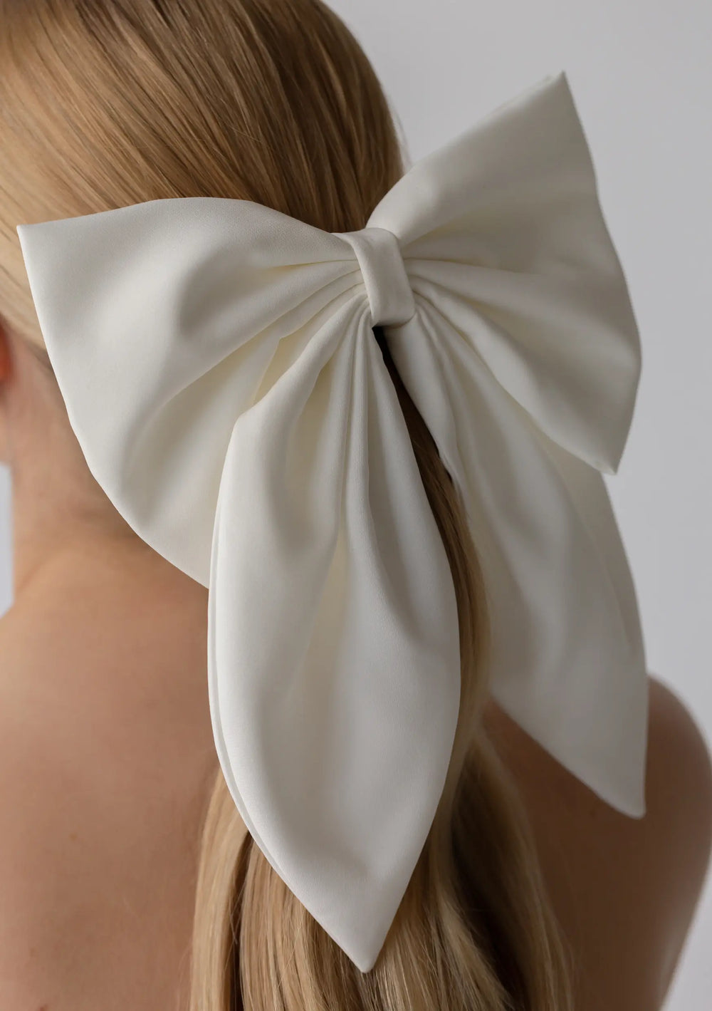 EMMA IVORY CREPE BOW Lolaknightofficial