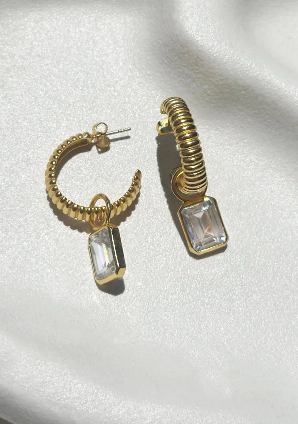 DAWN EARRINGS 18K GOLD Lolaknightofficial
