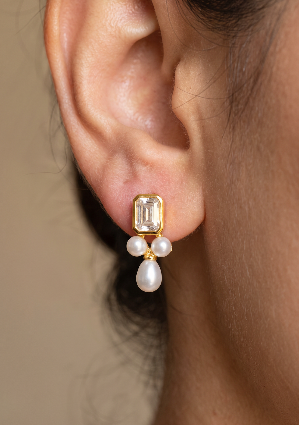 Sample Item 10 pearl drop earrings
