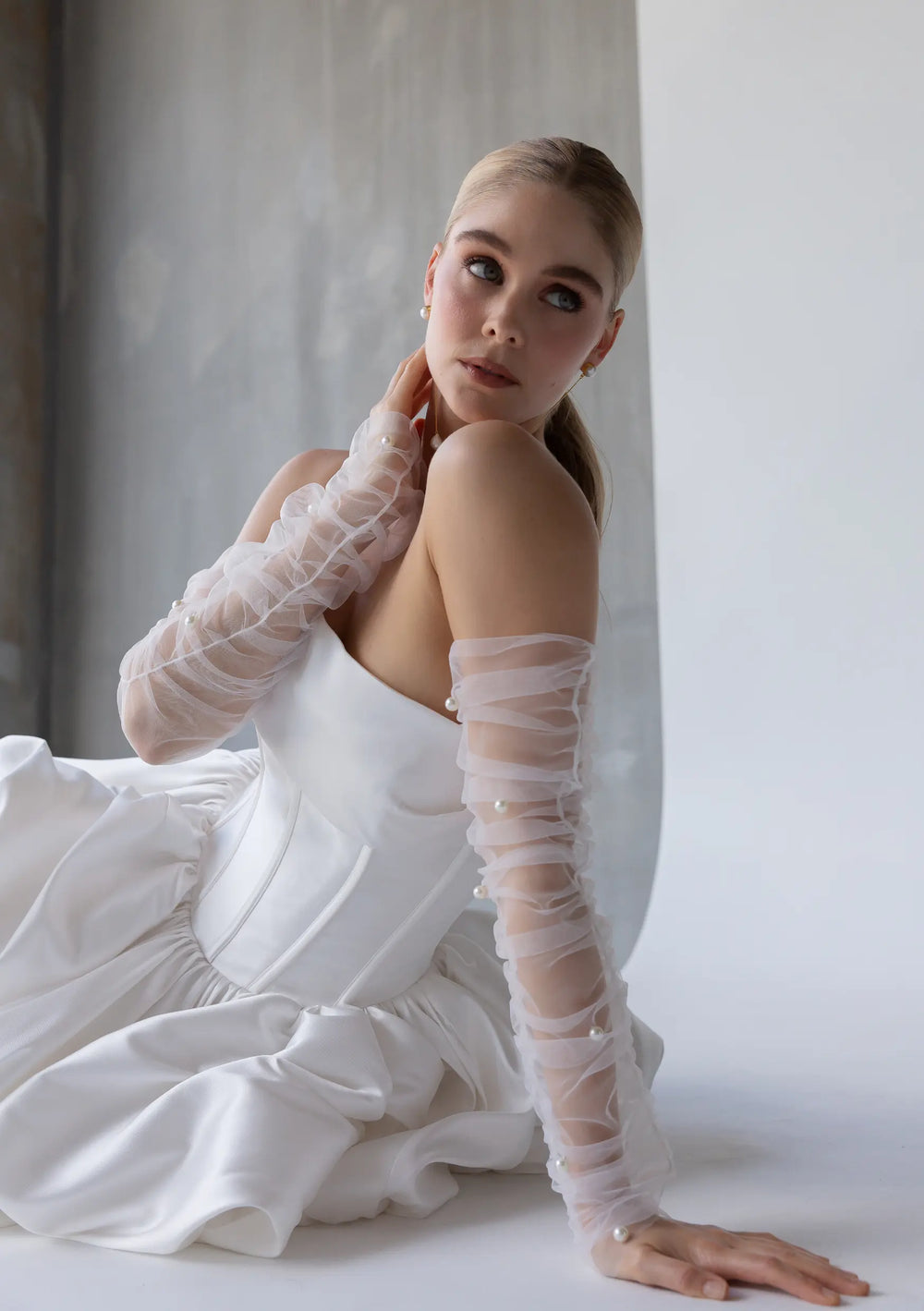 HAVANA PEARL GLOVES Lolaknightofficial