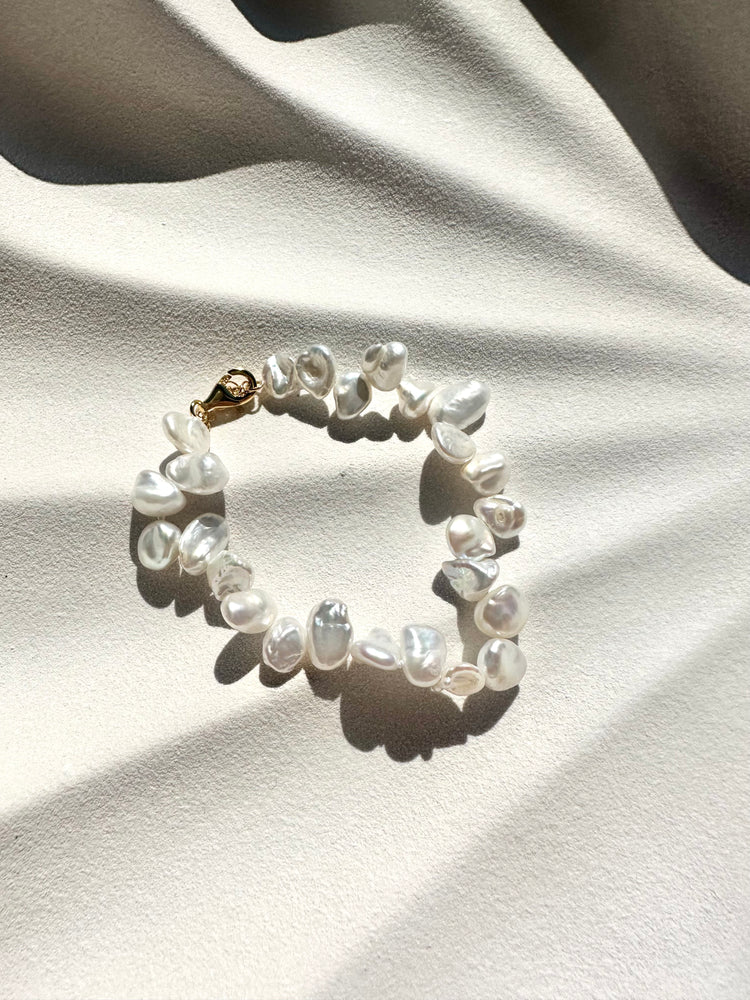 
                  
                    Load image into Gallery viewer, Margot Gold Pearl Bracelet - Modern Bridal Jewellery
                  
                