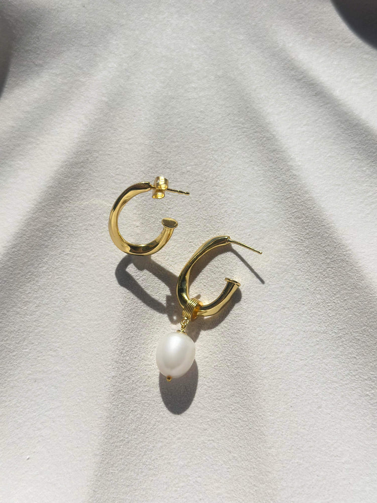 
                  
                    Load image into Gallery viewer, Indigo 18ct Gold Hoop Earrings - Pearl Charm Australia
                  
                