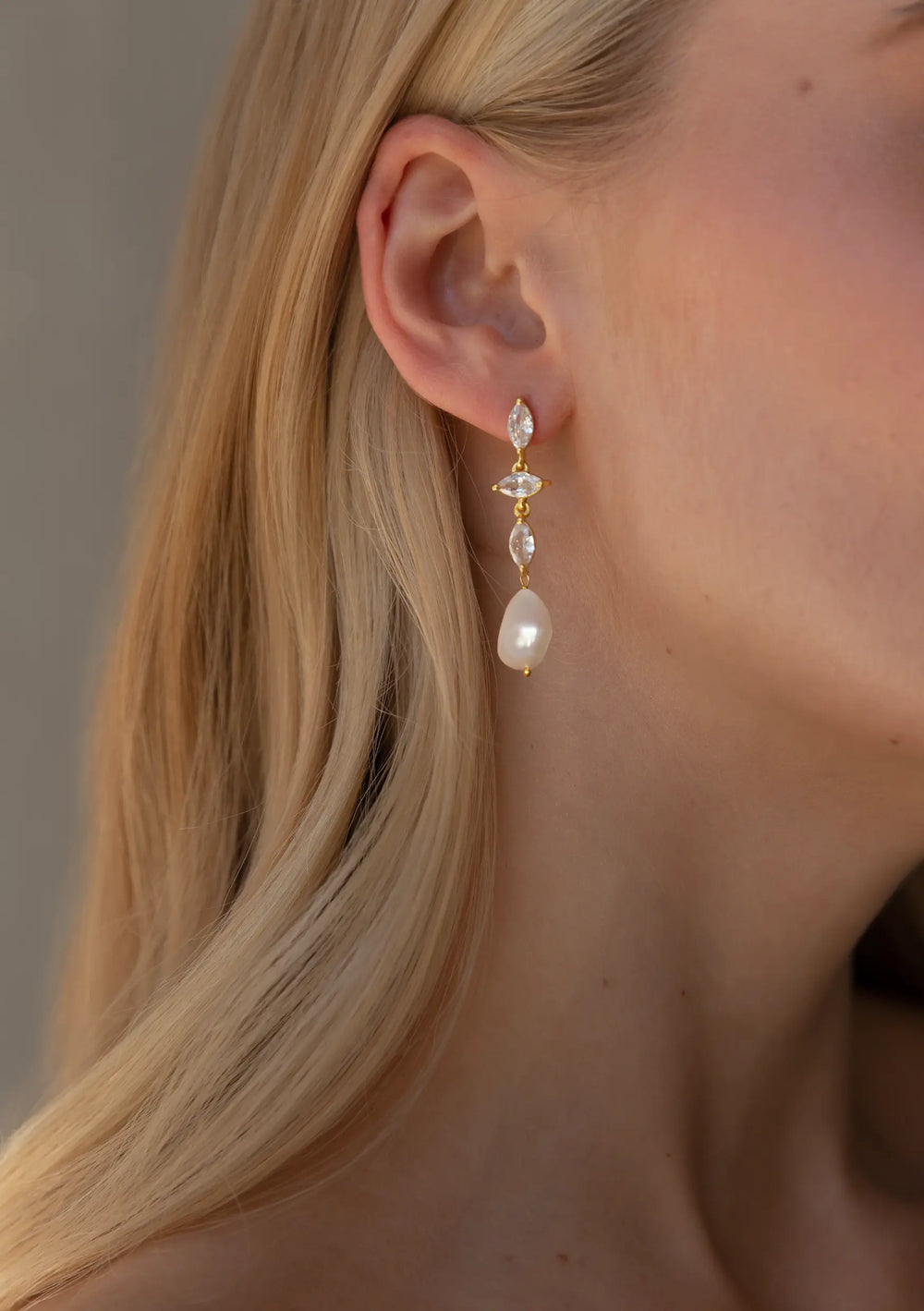 IVY BRIDAL EARRINGS 18K GOLD Lolaknightofficial