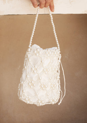 
                  
                    Load image into Gallery viewer, LEO IVORY PEARL BAG
                  
                