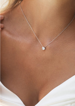 
                  
                    Load image into Gallery viewer, LILY CRYSTAL NECKLACE SILVER
                  
                