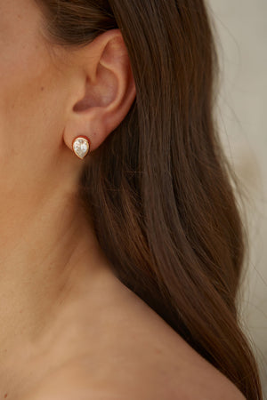 
                  
                    Load image into Gallery viewer, ELISE BRIDAL EARRINGS ROSE GOLD
                  
                