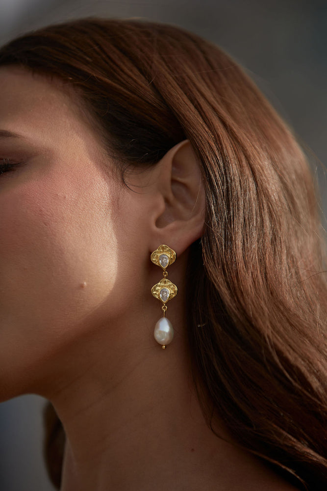
                  
                    Load image into Gallery viewer, modern bridal earrings
                  
                