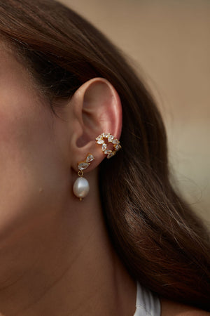 
                  
                    Load image into Gallery viewer, crystal ear cuff
                  
                