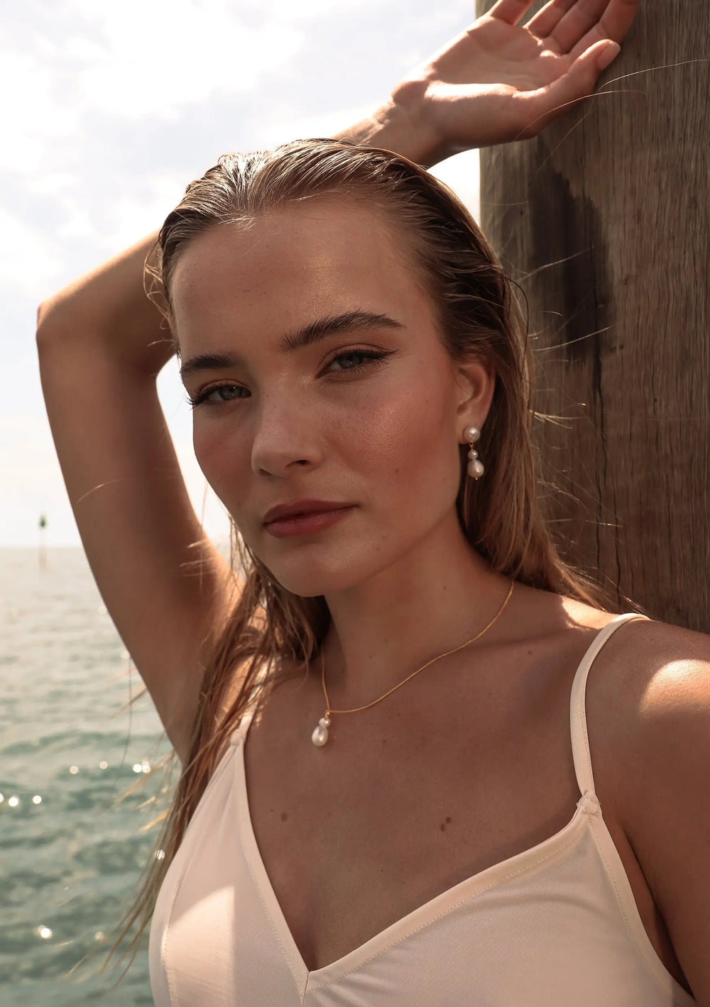 LUCIA PEARL DROP EARRINGS 18K GOLD Lolaknightofficial