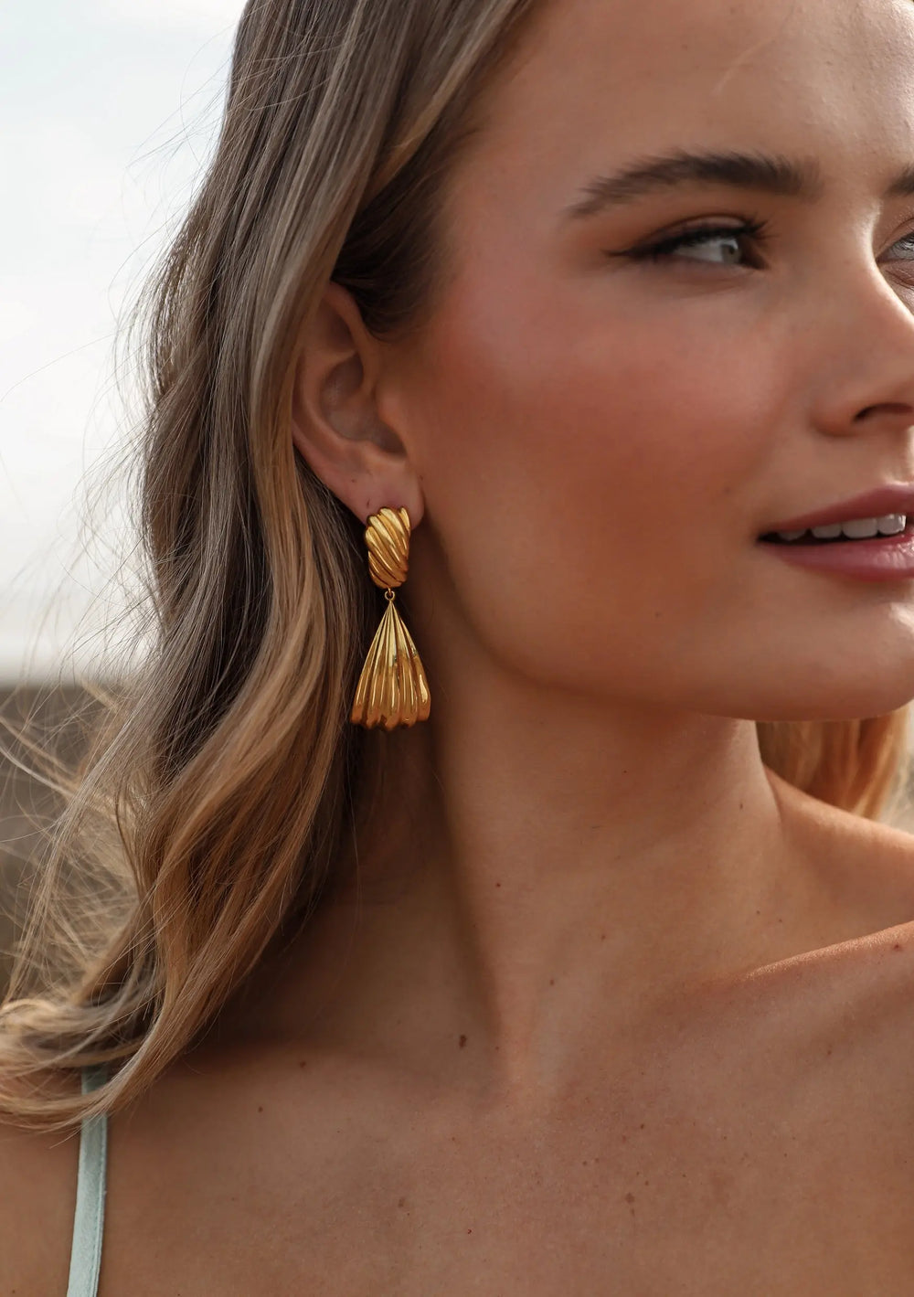 MARINA EARRINGS 18K GOLD Lolaknightofficial