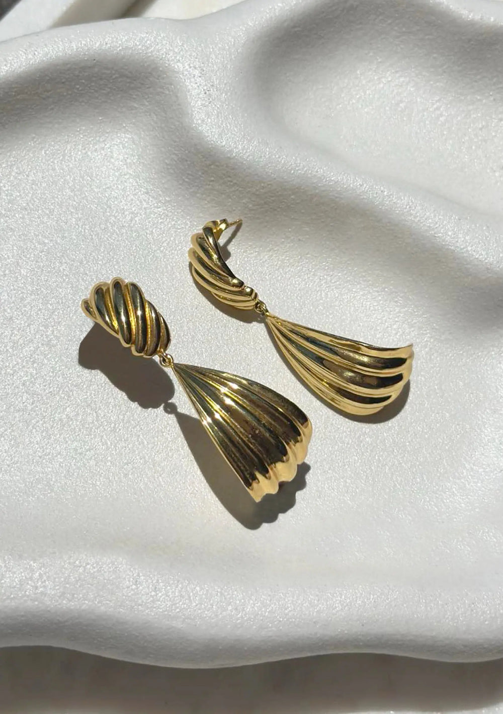 MARINA EARRINGS 18K GOLD Lolaknightofficial