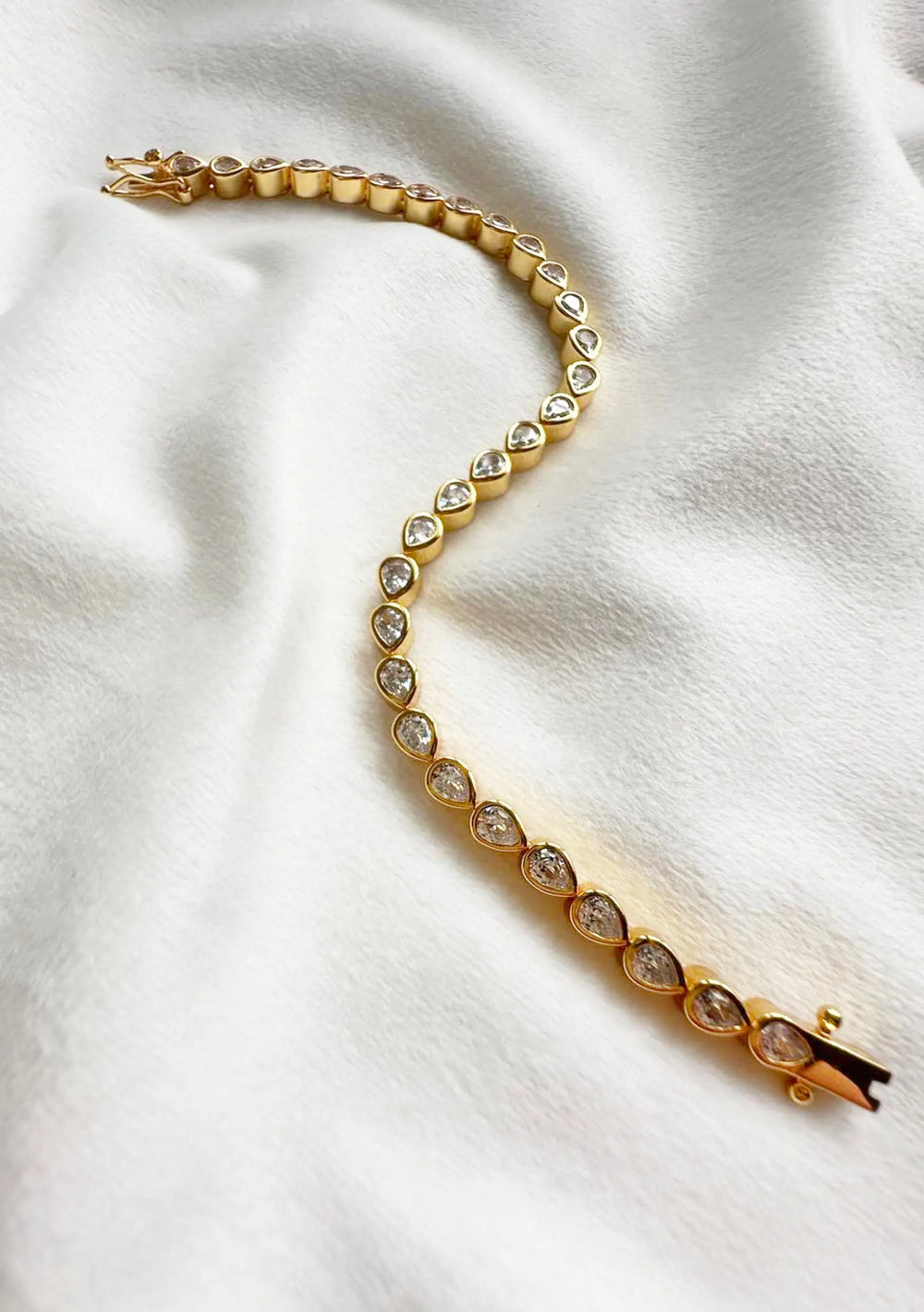 NOVA BRACELET 18K GOLD Lolaknightofficial