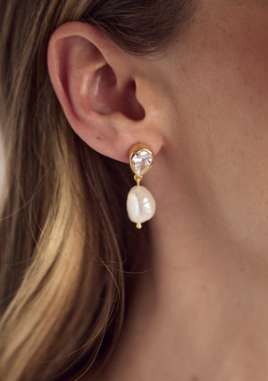 
                  
                    Load image into Gallery viewer, OCEANE EARRINGS 18K GOLD
                  
                