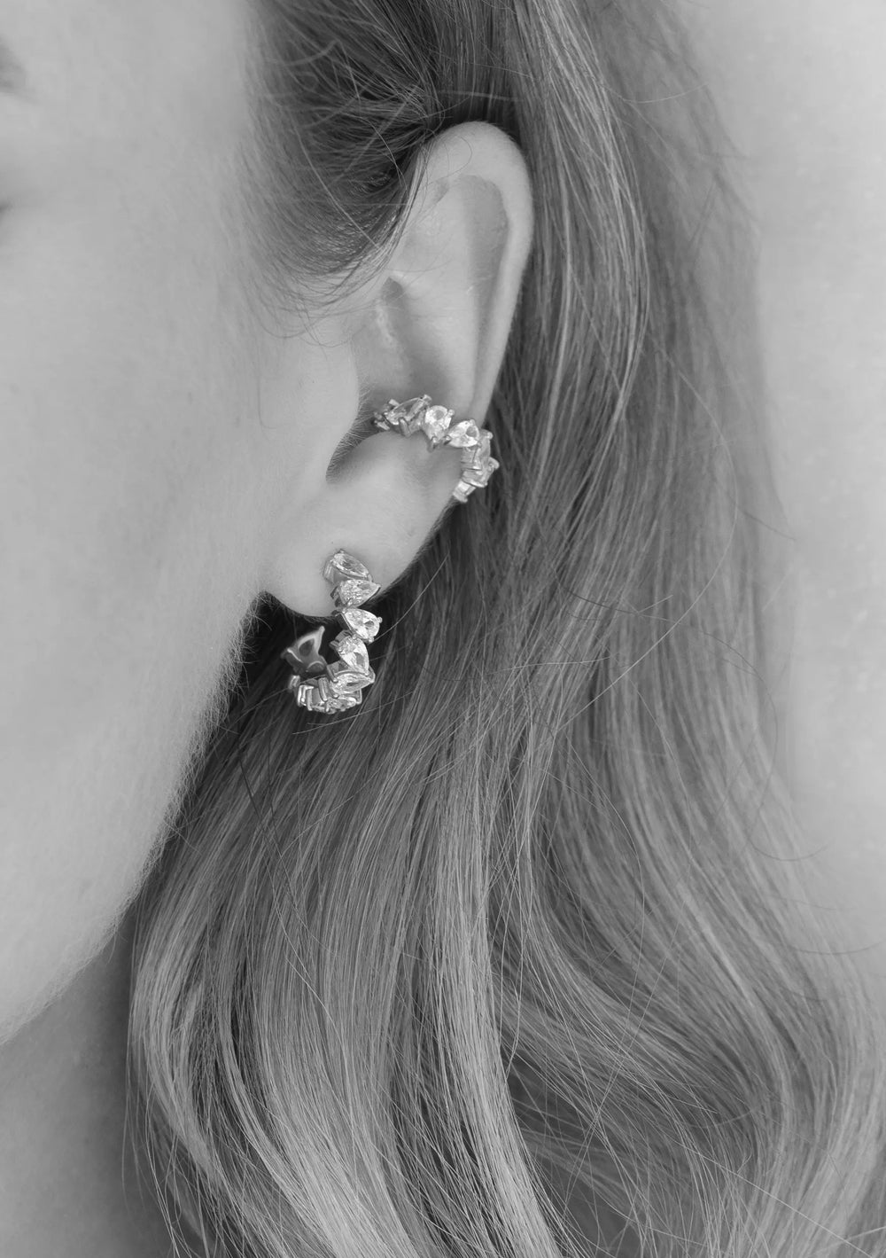 OLIVIA CRYSTAL HOOP EARRINGS SILVER Lolaknightofficial