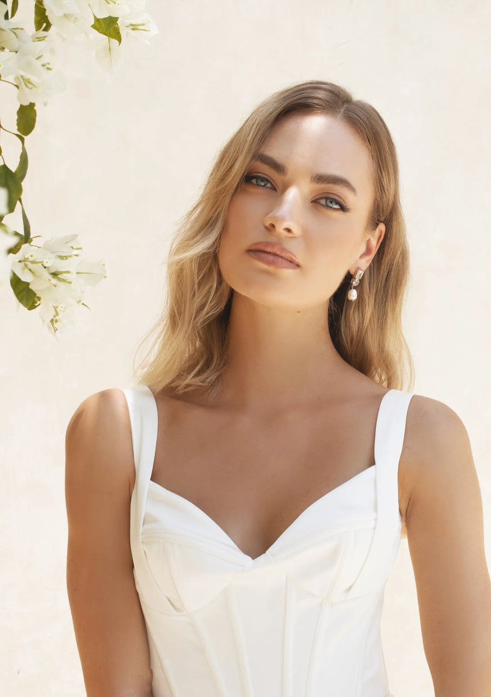 Crystal wedding earrings with sparkling bridal detailing for modern brides