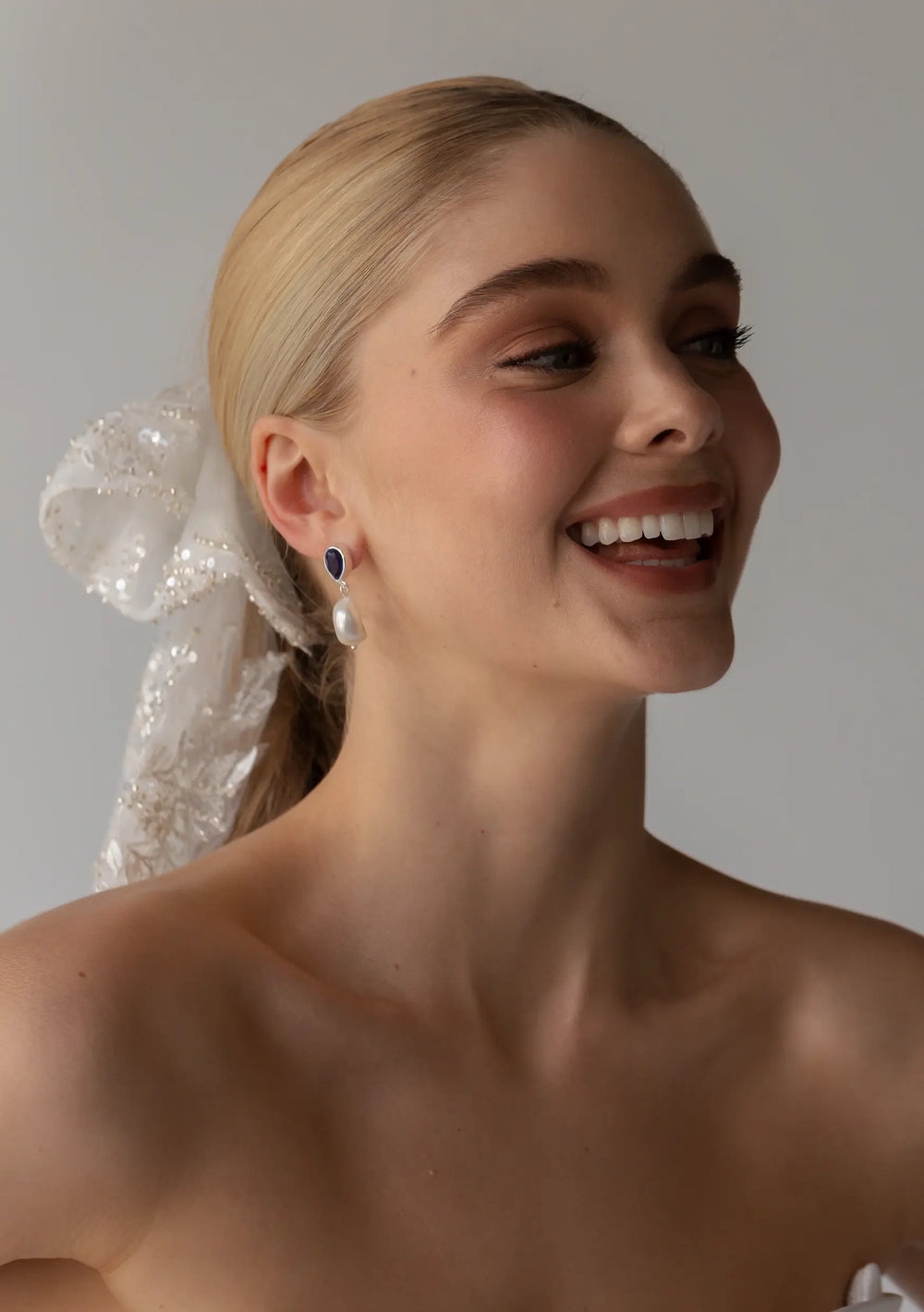 PIPER BEADED BOW Lolaknightofficial