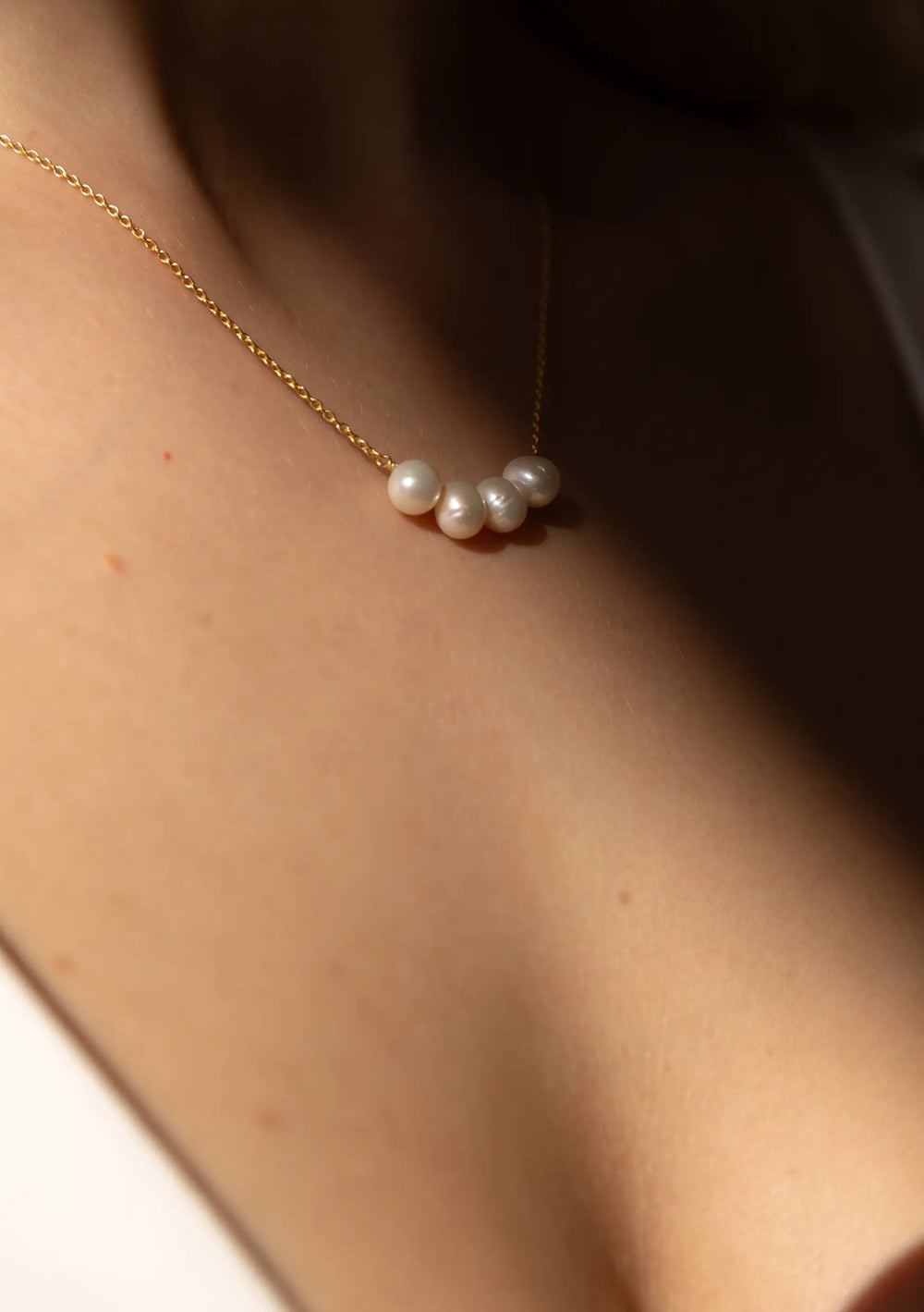 POPPY PEARL NECKLACE 18K GOLD Lolaknightofficial