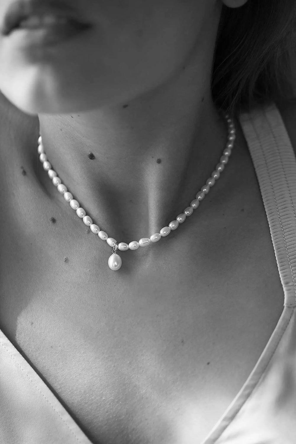 LUCA FRESHWATER PEARL NECKLACE - SILVER Lolaknightofficial