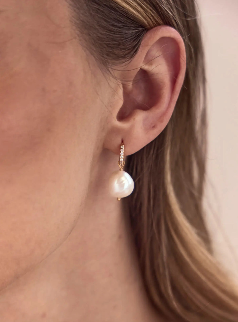 RAMONA PEARL DROP BRIDAL EARRINGS 18K GOLD Lolaknightofficial