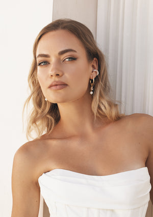 
                  
                    Load image into Gallery viewer, PRE-ORDER ASPEN PEARL EAR CUFF 18K GOLD
                  
                
