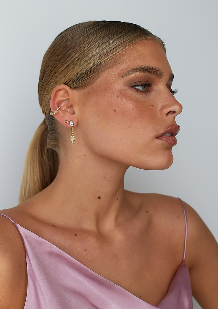 
                  
                    Load image into Gallery viewer, SASHA OPAL EARRINGS 18CT GOLD
                  
                