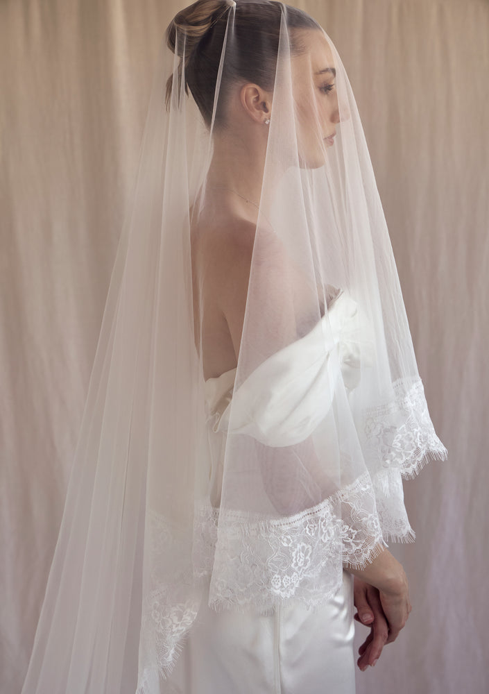 
                  
                    Load image into Gallery viewer, STEVIE IVORY MANTILLA LACE WEDDING VEIL
                  
                