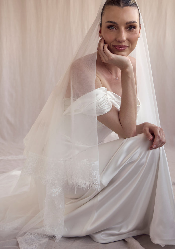 
                  
                    Load image into Gallery viewer, STEVIE IVORY MANTILLA LACE WEDDING VEIL
                  
                