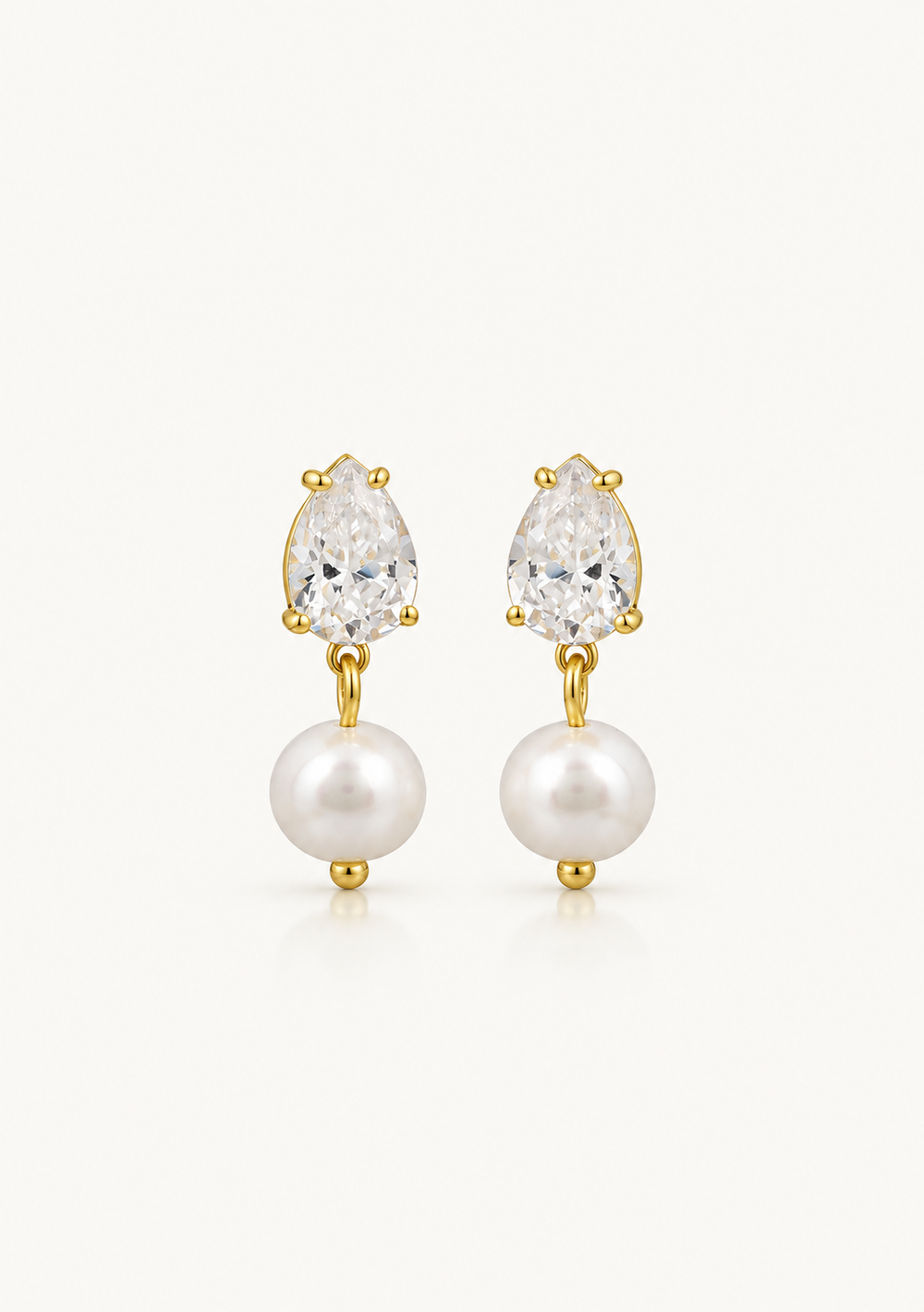 Modern pearl and crystal wedding earrings for the modern bride to be 